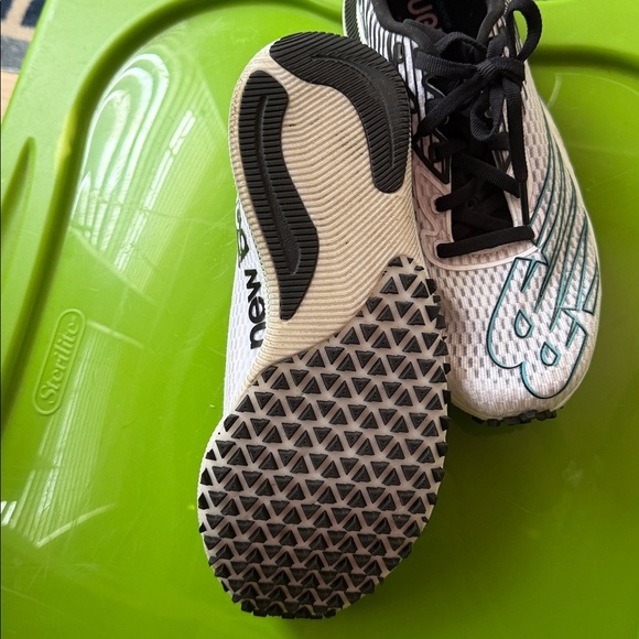 New Balance FuelCell RC Elite - Picture 4 of 7